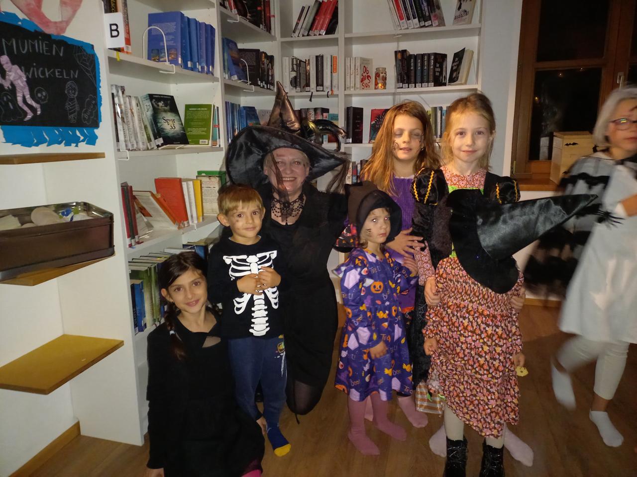 27 Halloween 2024